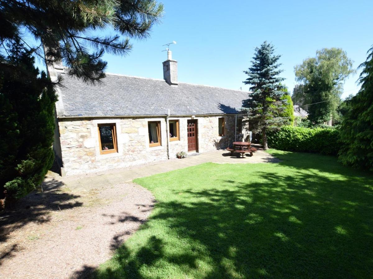 2 Bed In 53898 Holiday home