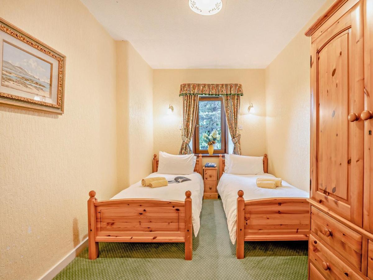 2 Bed In 53898 Holiday home *