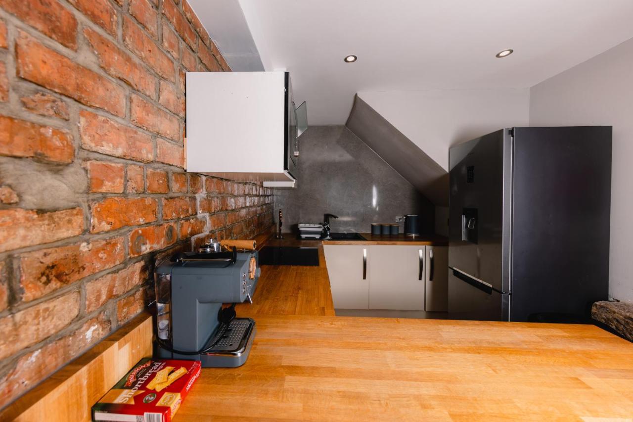 Superb Luxury Quality Central On Canal * Edinburgh