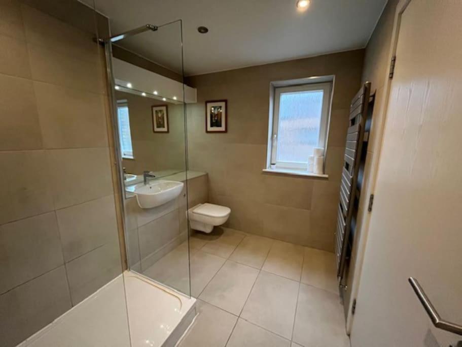 Gorgeous 3 Bed House Free Parking & Garden Edinburgh