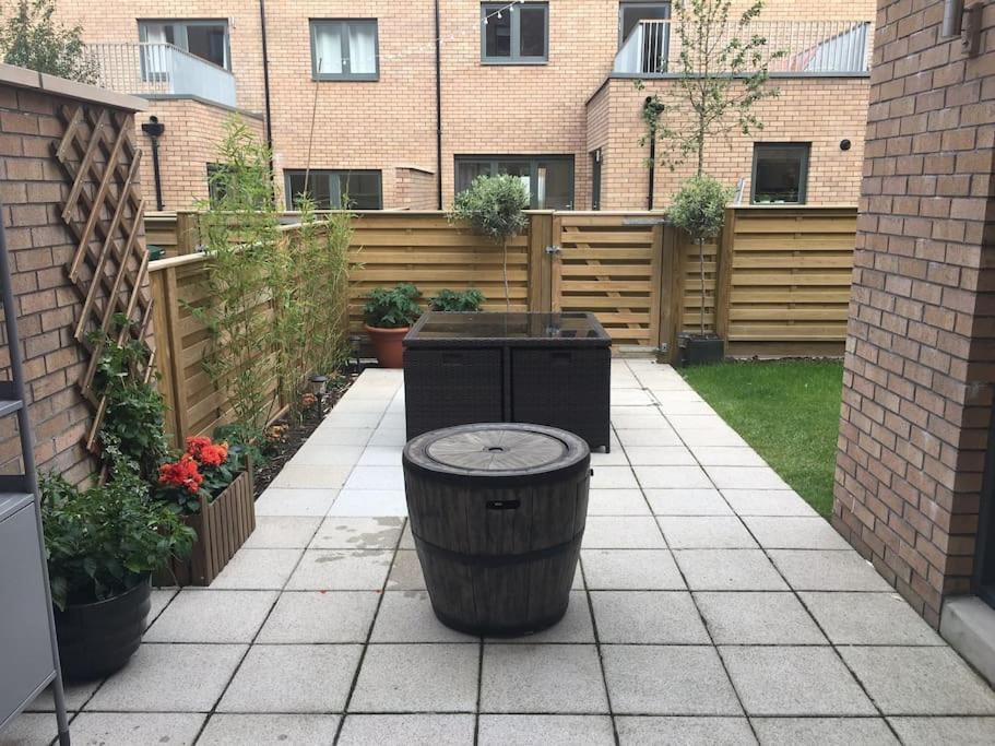 Gorgeous 3 Bed House Free Parking & Garden Edinburgh