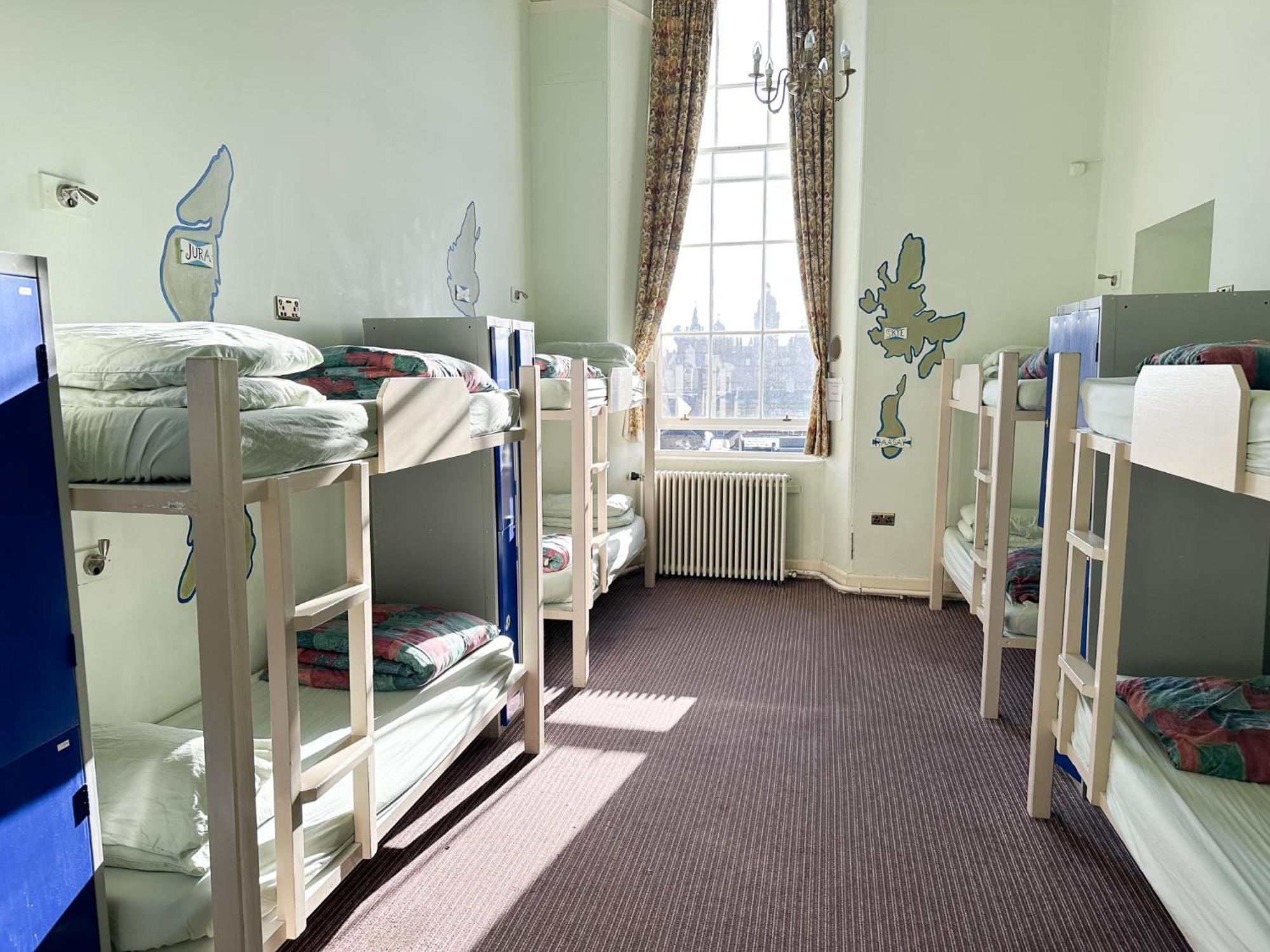 Hostel Castle Rock
