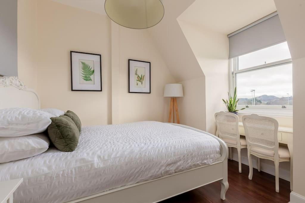 Beautiful Victorian Close To The Botanical Gardens, Free Parking! *