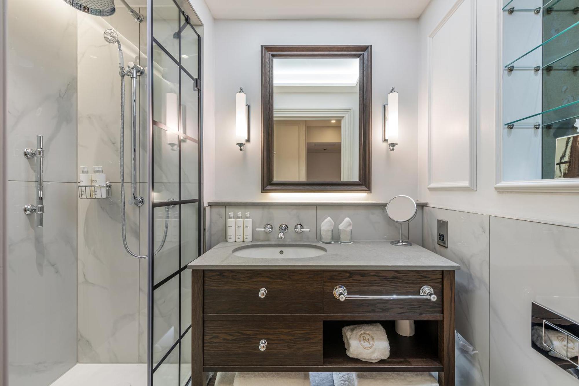 Righ Residences - George Street Aparthotel Edinburgh