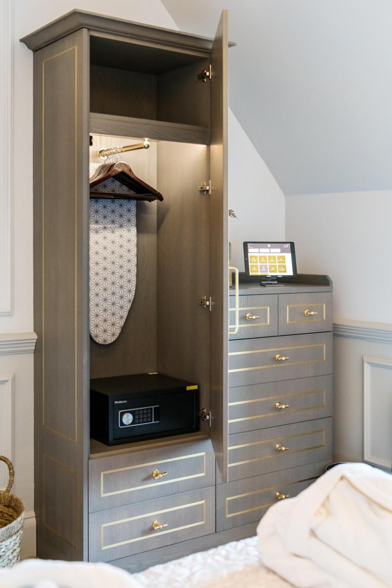 Righ Residences - George Street Edinburgh