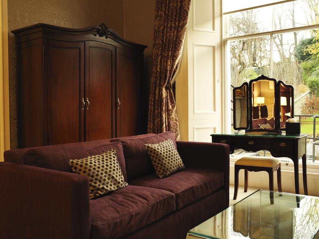 24 Royal Terrace 4*