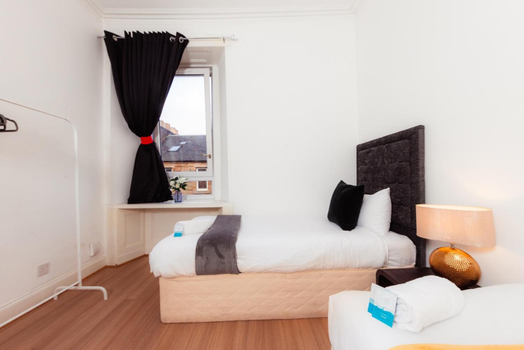Desirable By The City Centre Apartment EDI