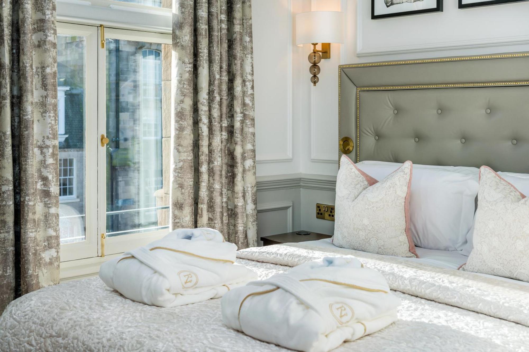 Righ Residences - George Street Aparthotel Edinburgh