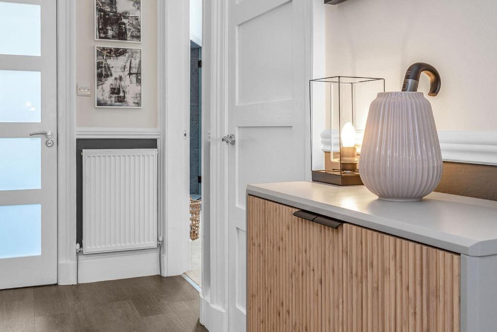 Stylish Elegance In City's Heart Edinburgh