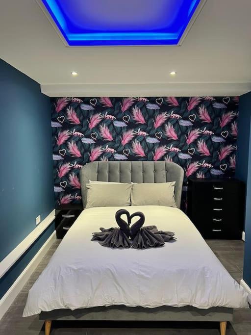 Murrayfield Stadium Basement - 3 Bed 3 Bath EDI