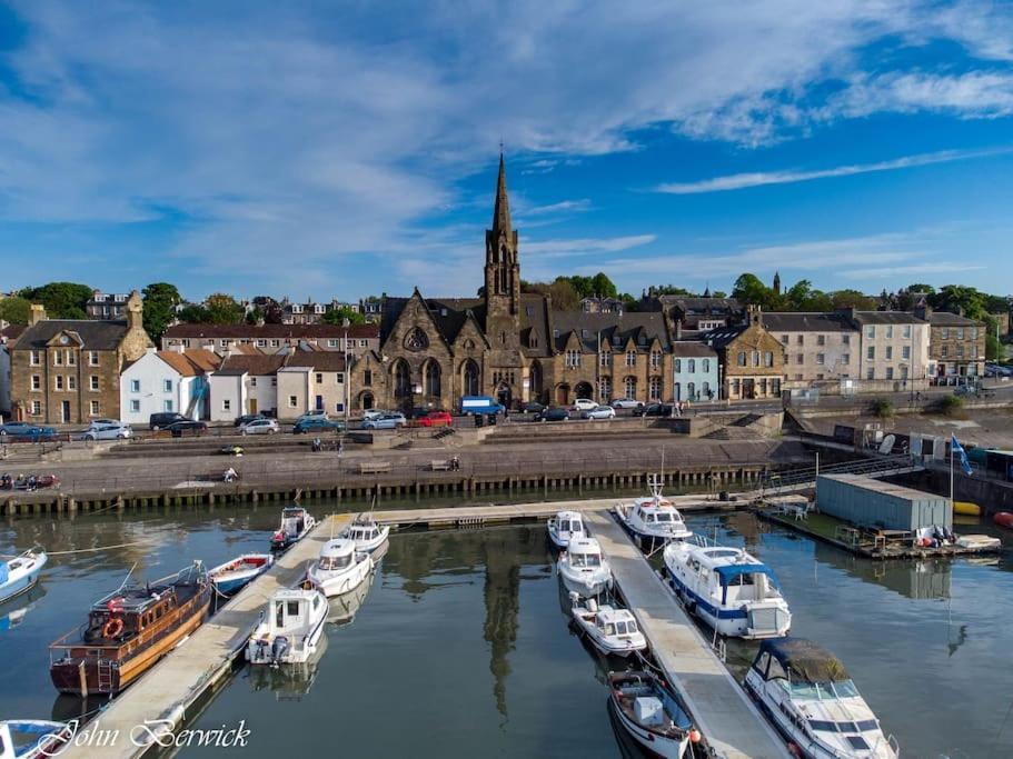 Beautiful Victorian Close To The Botanical Gardens, Free Parking! Edinburgh