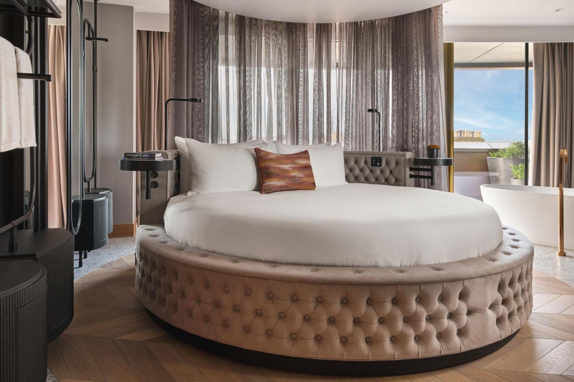 Hotel W EDI