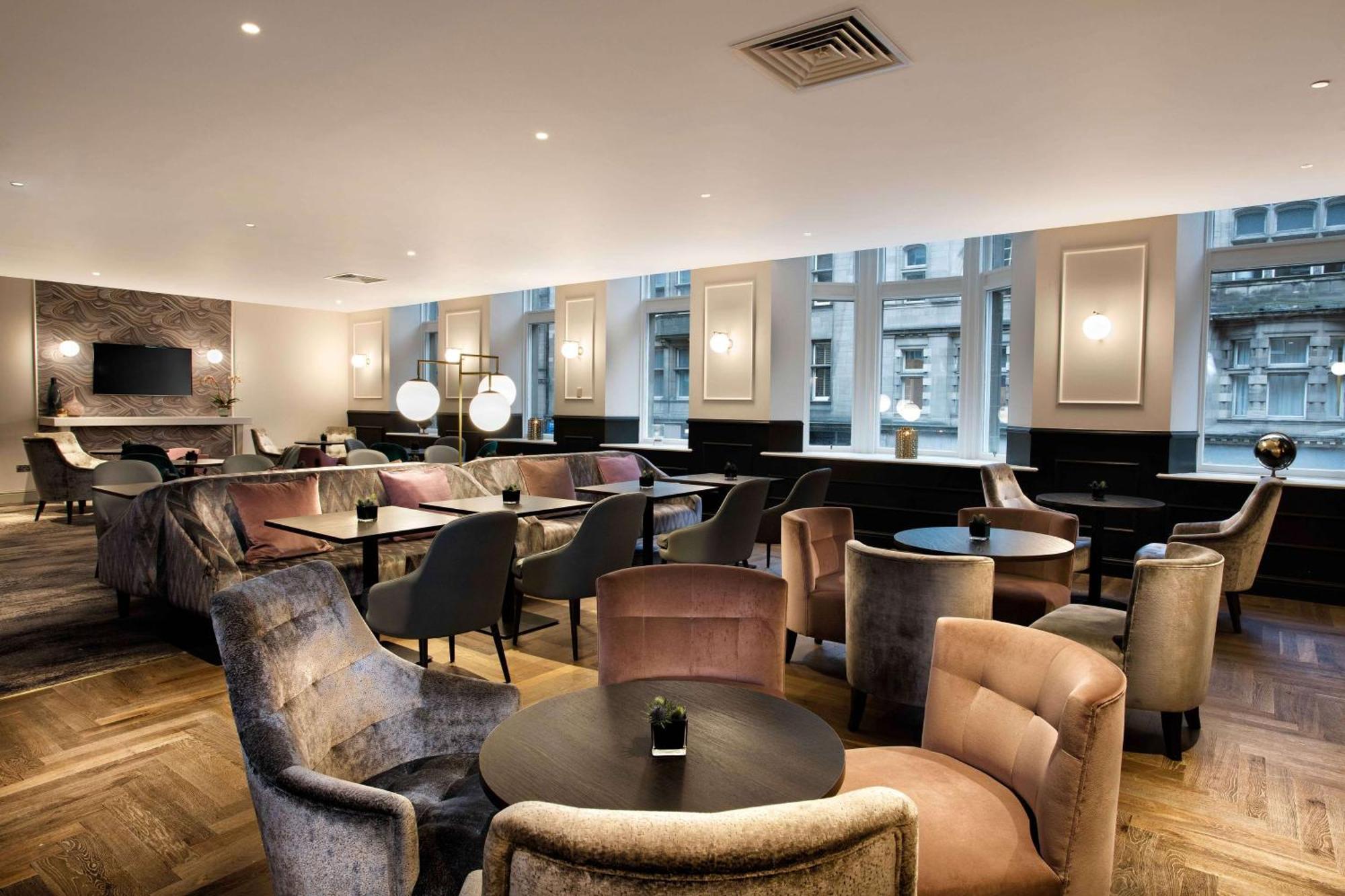 Hilton Carlton