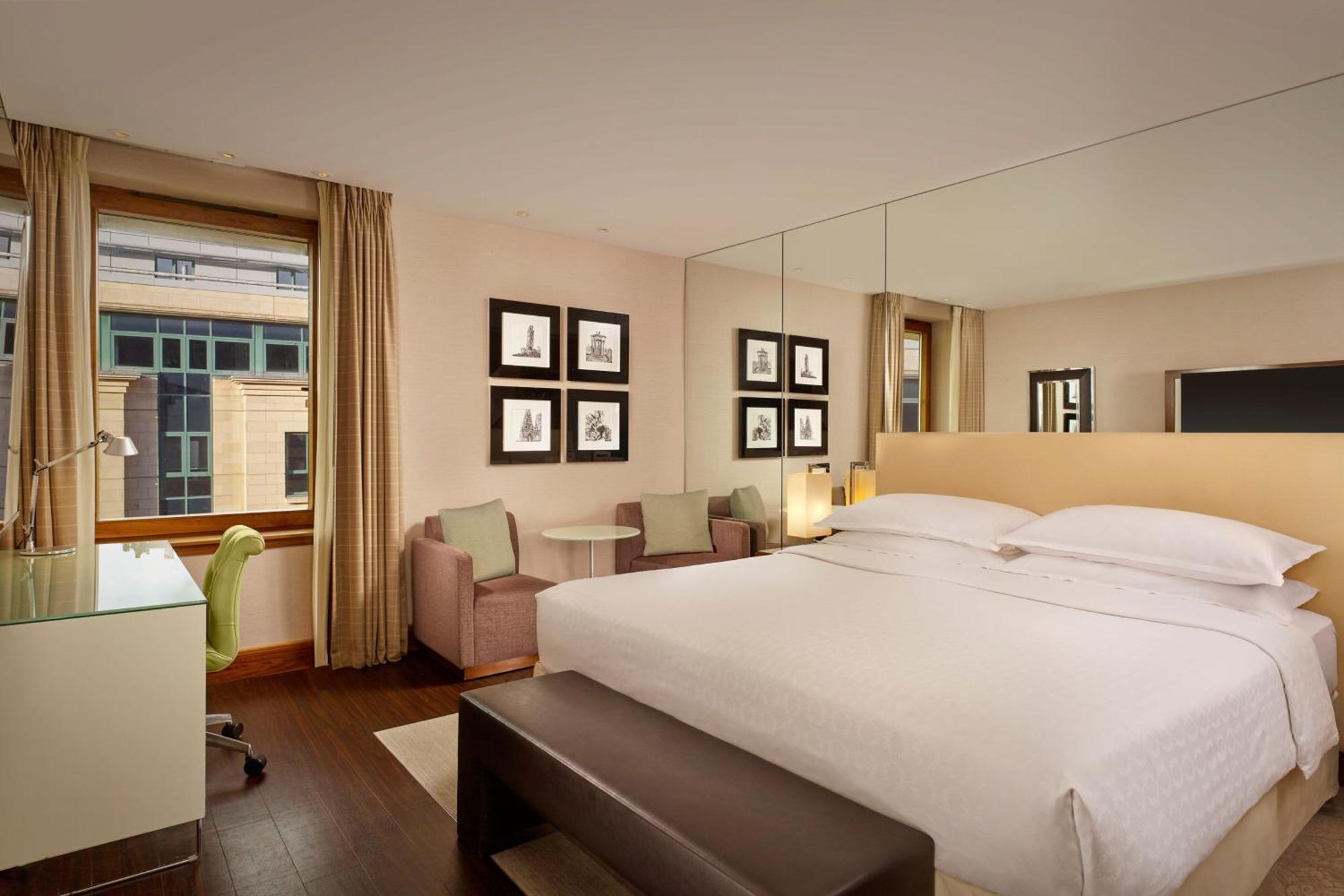 Sheraton Grand & 5* Edinburgh
