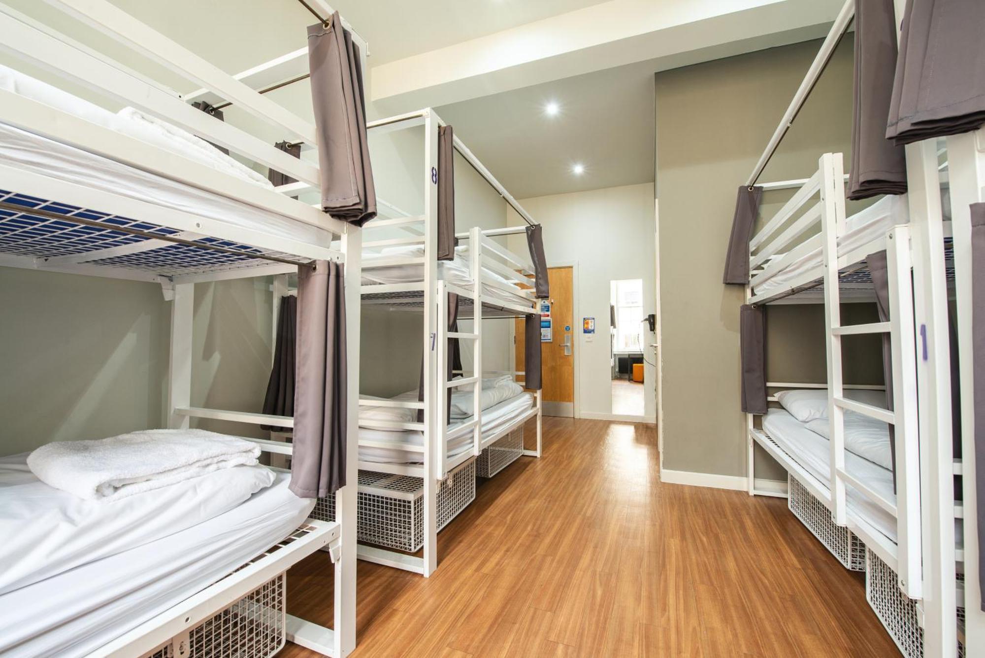 Hostel A&o *