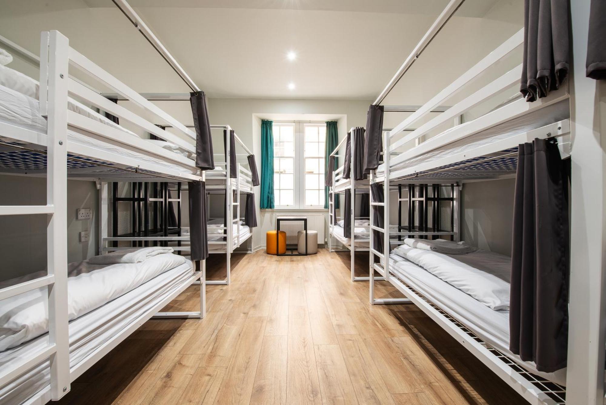 Hostel A&o *