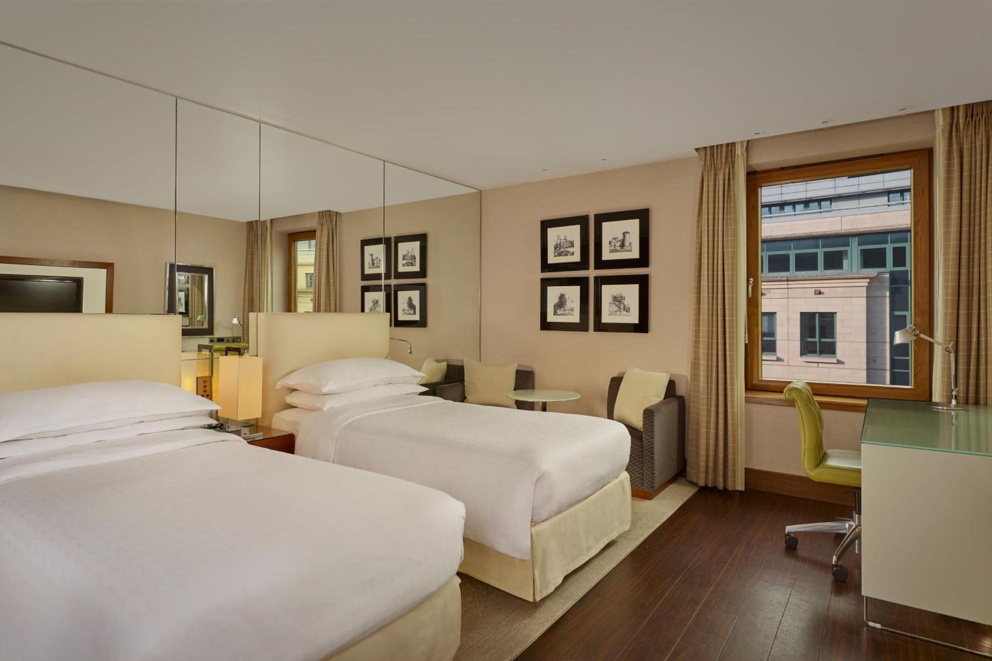Sheraton Grand & 5* Edinburgh