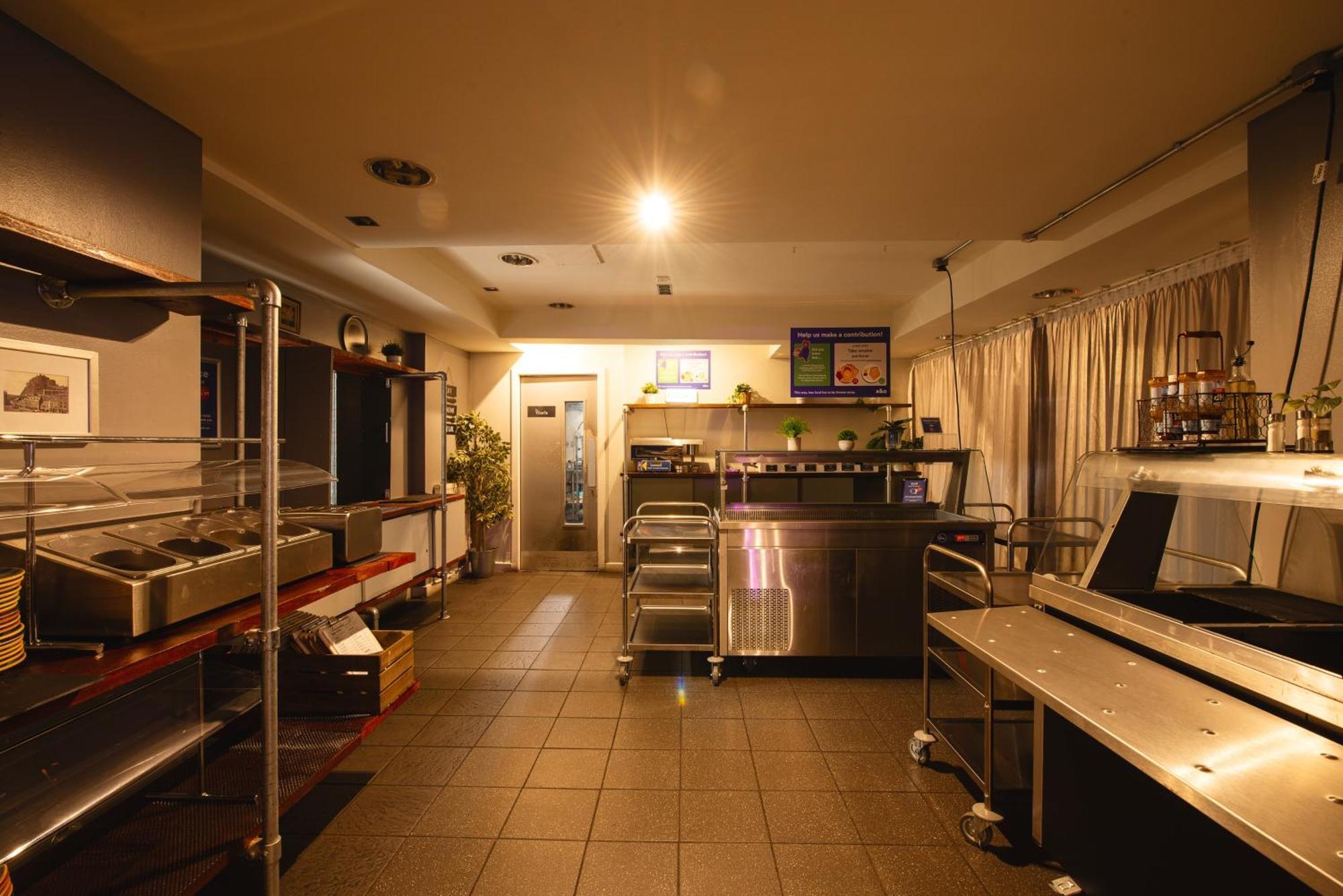 Hostel A&o *