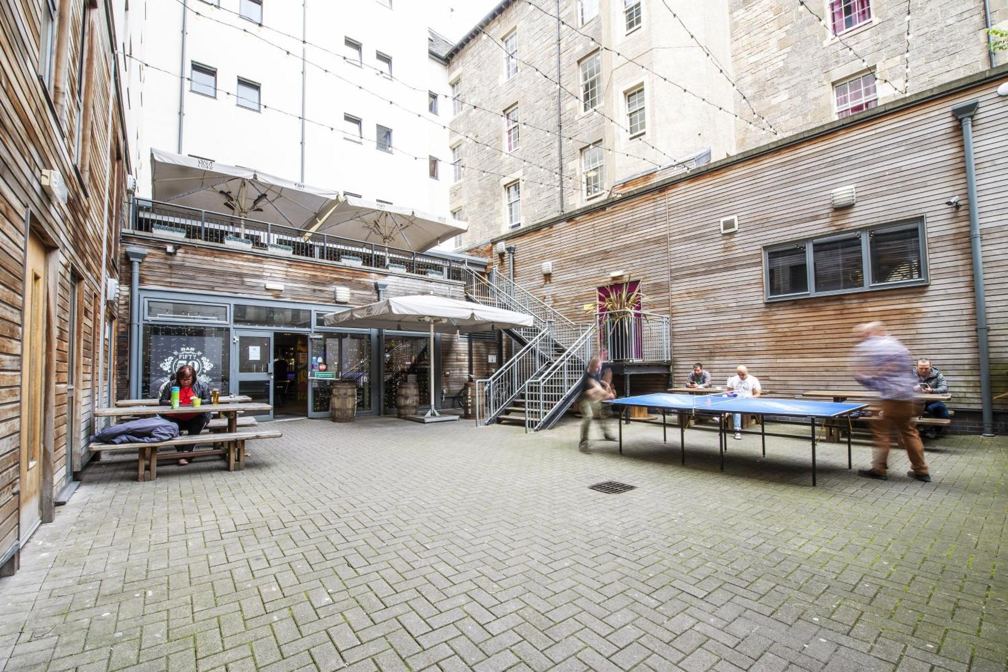 Hostel A&o *