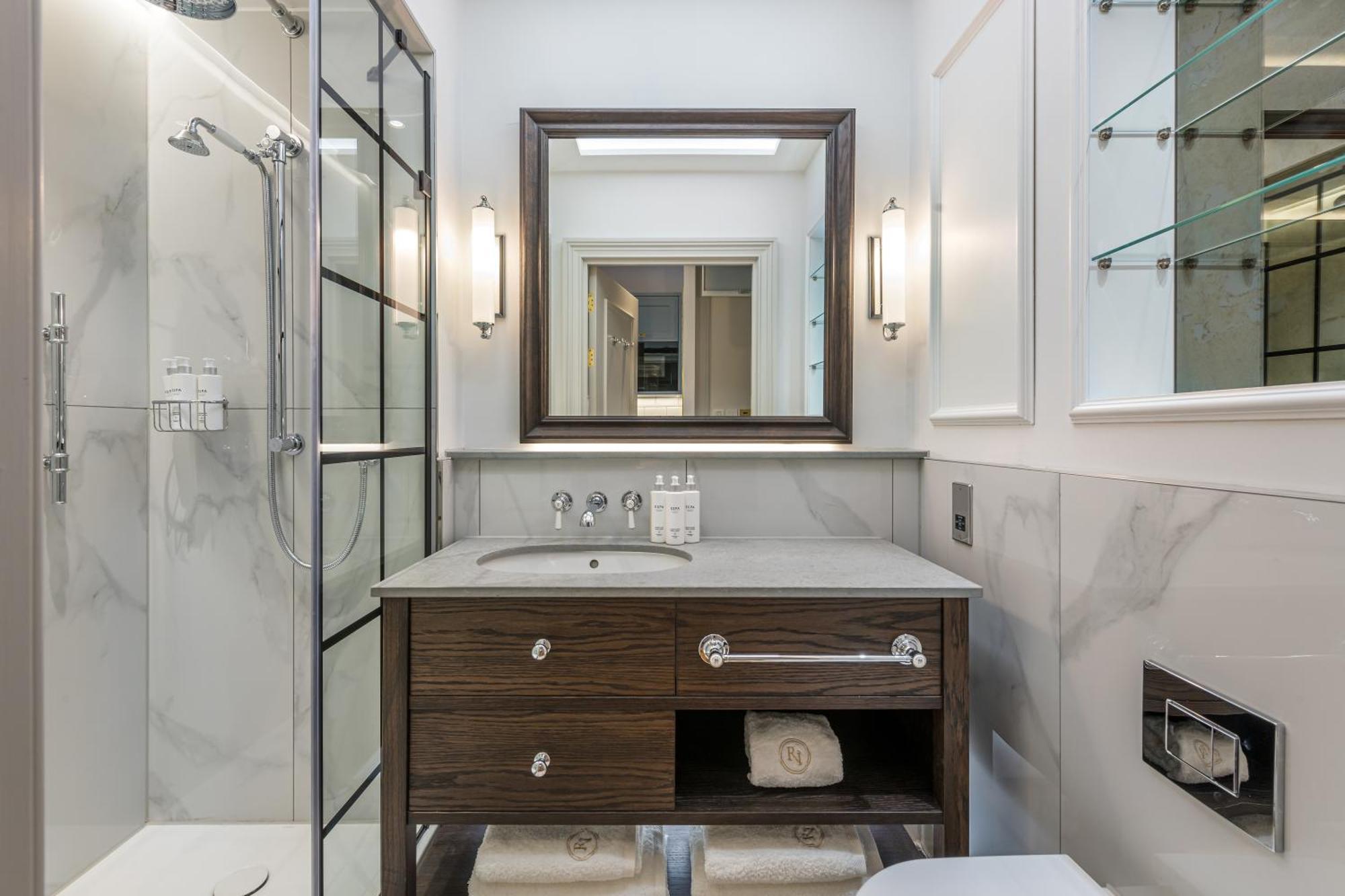 Righ Residences - George Street * Edinburgh