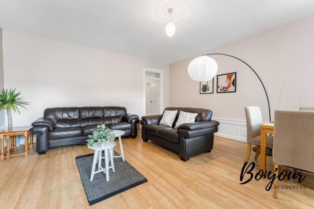 Apartment Monge Old Town 2br-1ba, Near Royal Mile By Bonjour Residences EDI