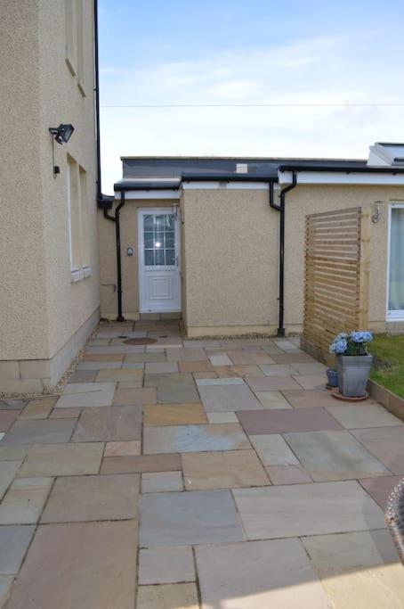 Wardie Garden Apartment Edinburgh