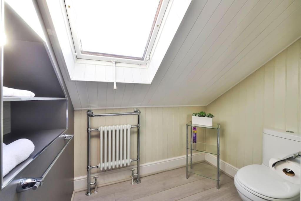 George Iv Bridge - Superbly Located 3 Bedroom! * EDI