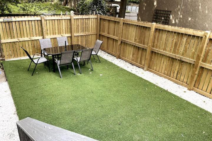 Apartment Lovely 3 Bedroom With Private Garden In Centre
