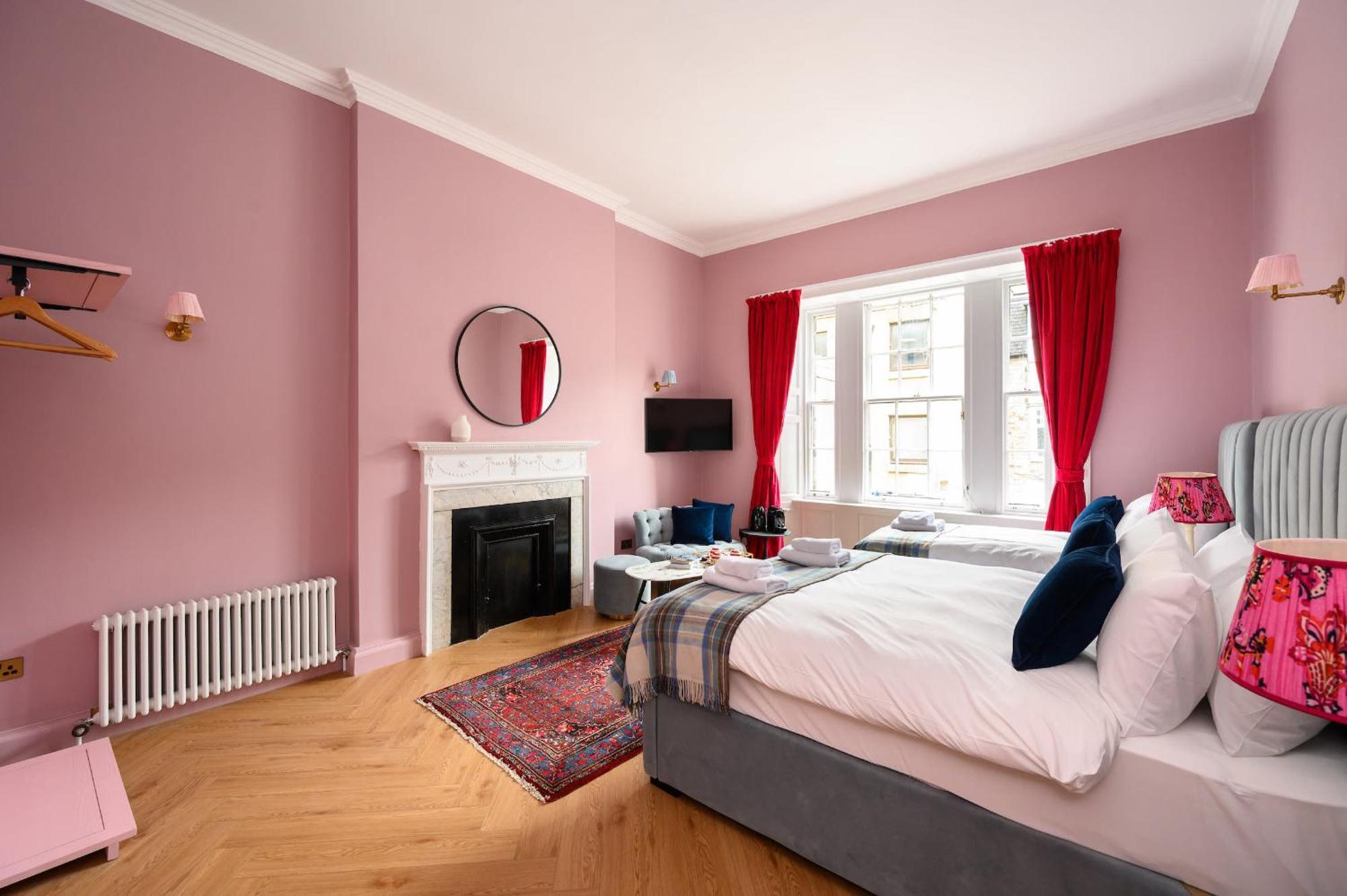 Guest house Queen Charlotte Edinburgh