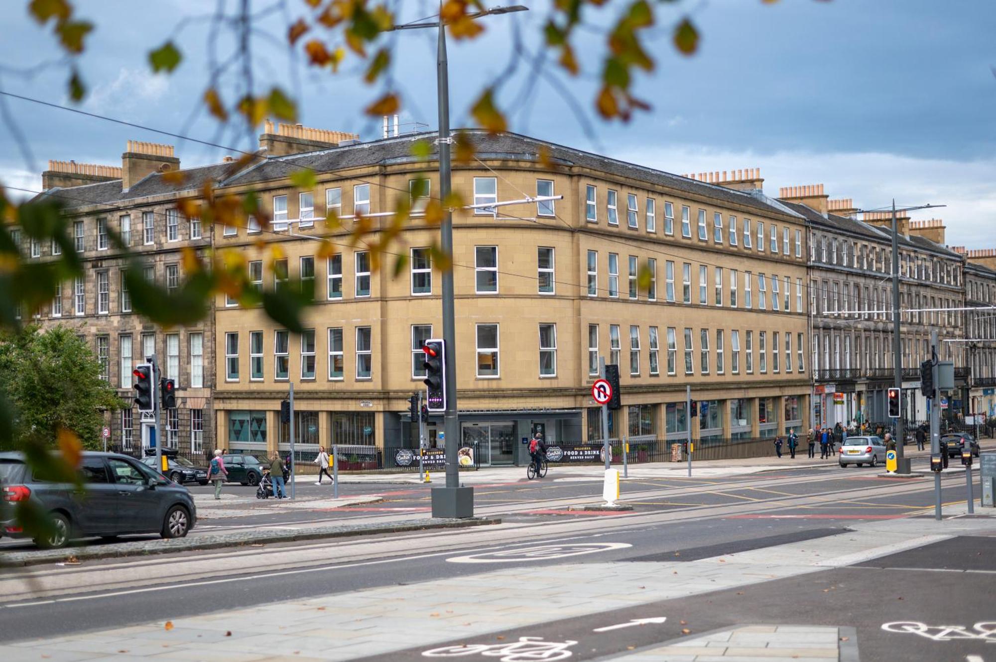 Edinburgh Central Accommodation *
