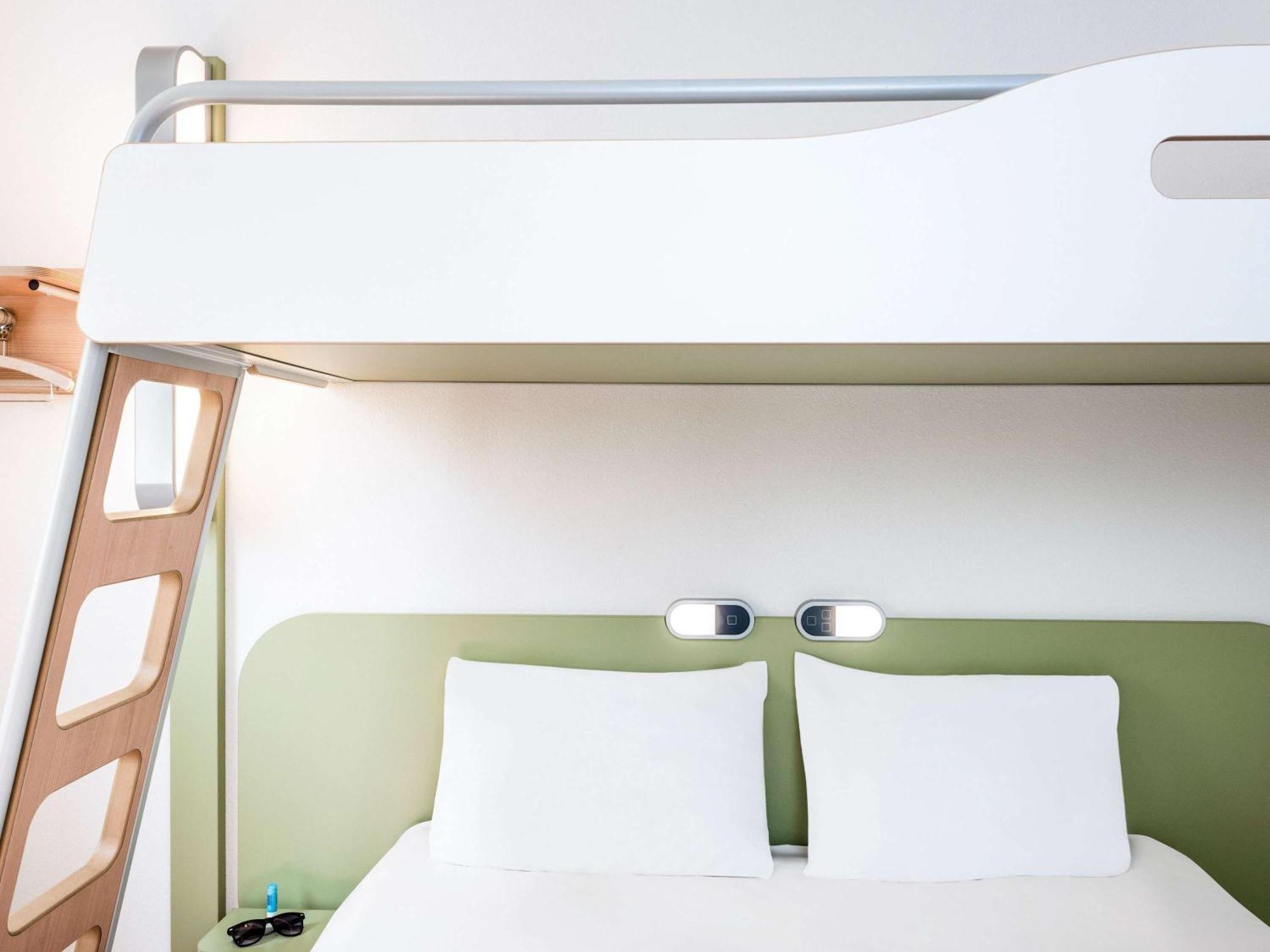 Ibis Budget Park Hotel 3*