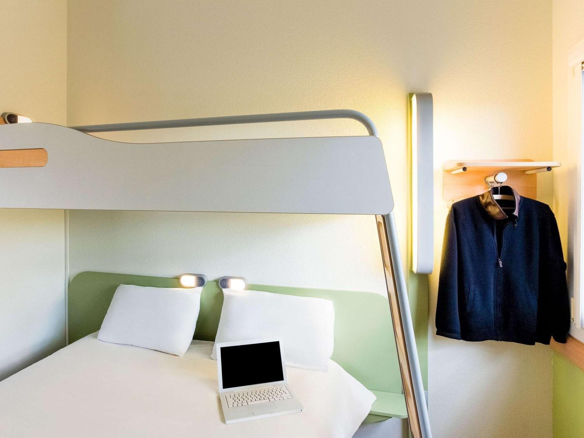 Ibis Budget Park 3*