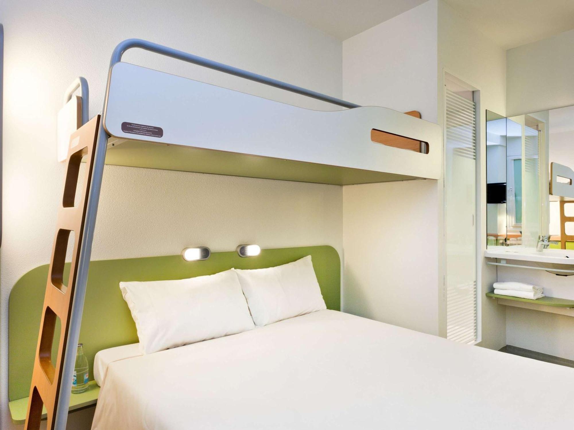 Ibis Budget Park 3*