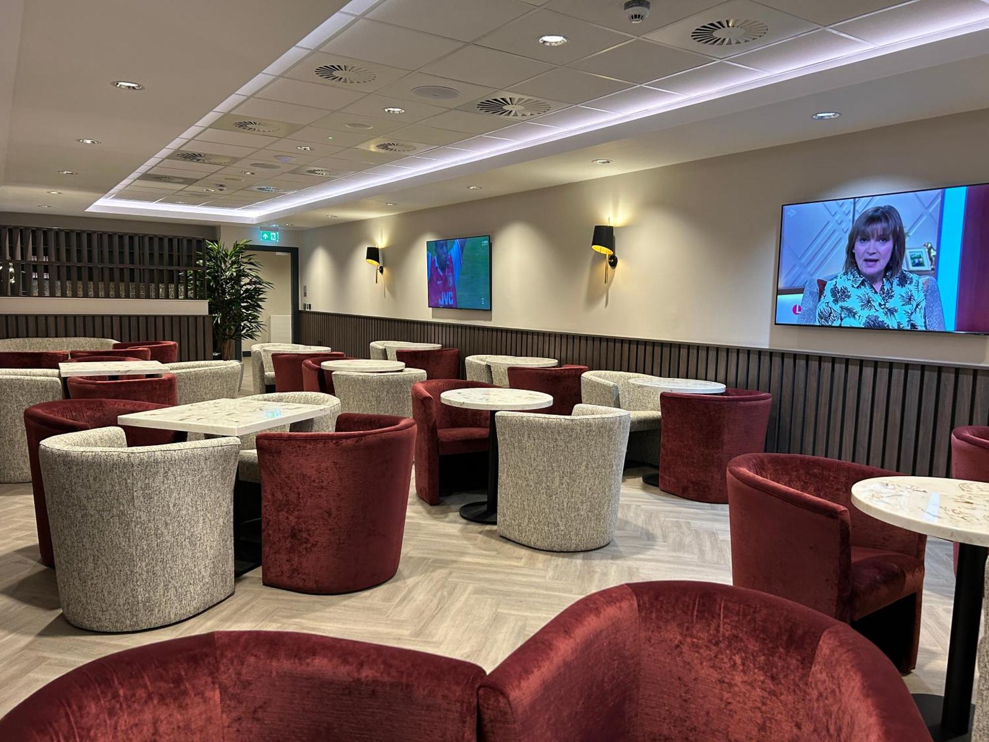 Tynecastle Park Hotel *