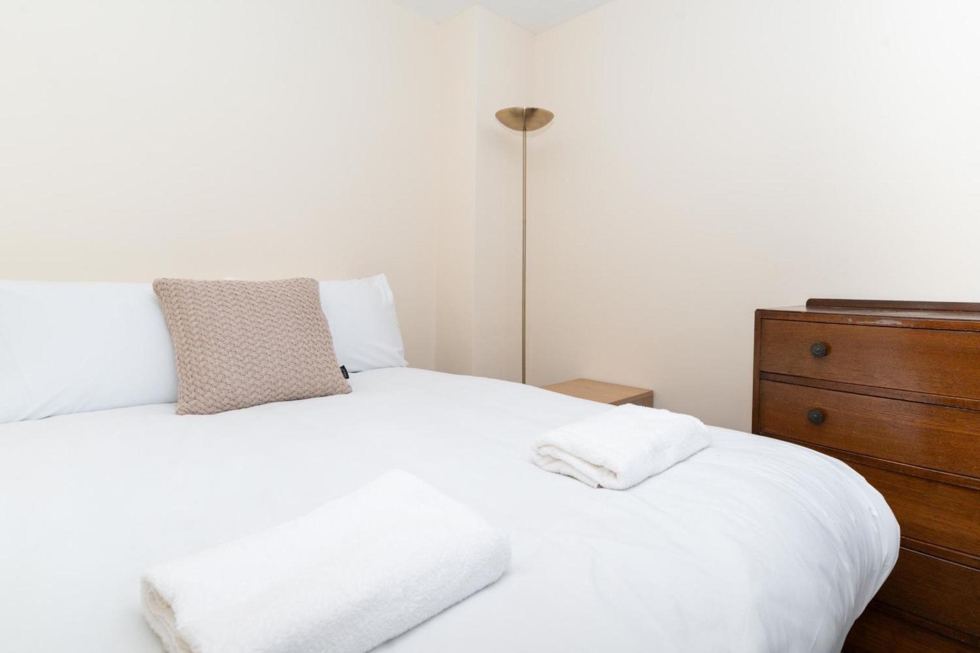 Brilliantly Located 2bd Flat Heart Of Edinburgh! Apartment