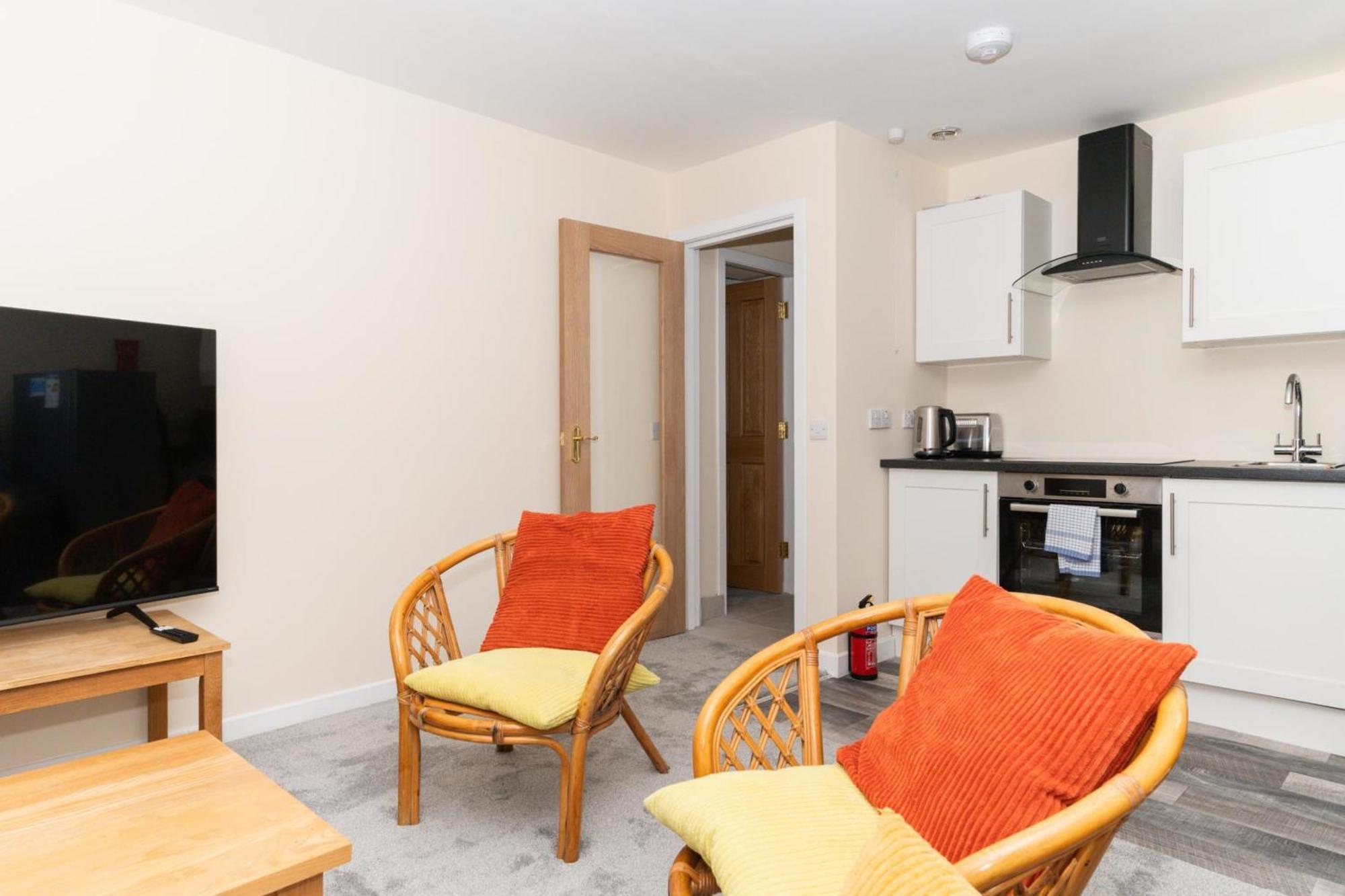 Apartment Brilliantly Located 2bd Flat Heart Of Edinburgh!