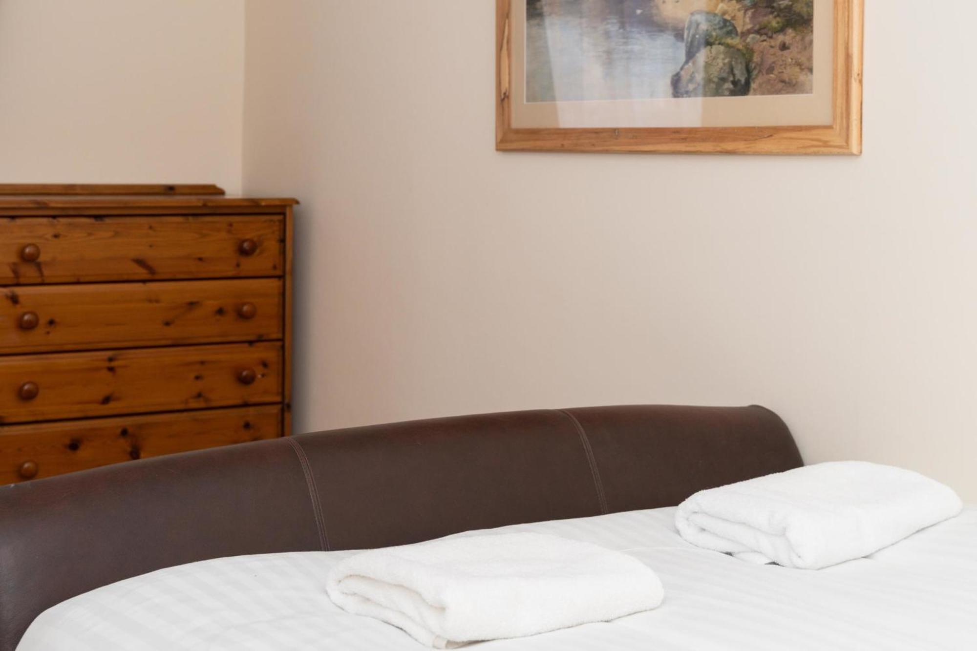 Brilliantly Located 2bd Flat Heart Of Edinburgh! Edinburgh