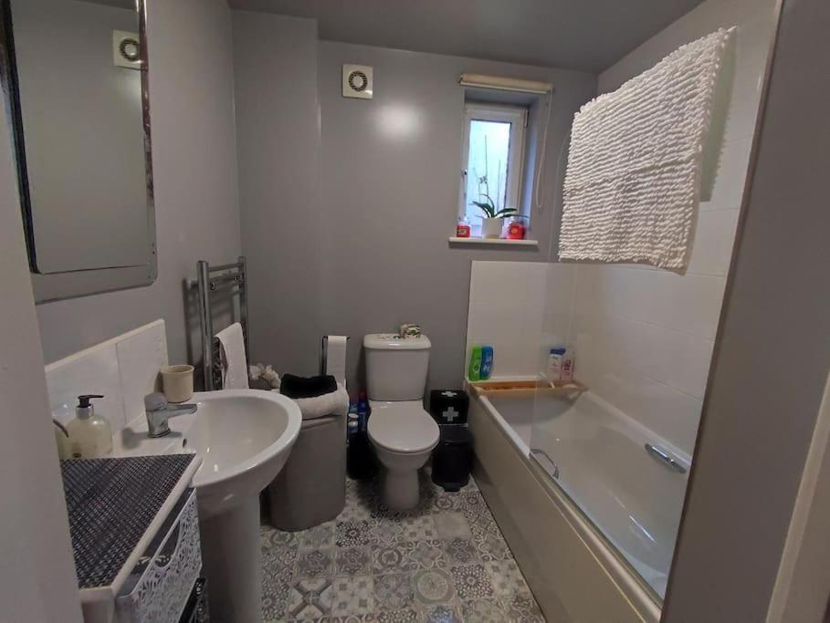 Flat With Balcony. Parking Included.