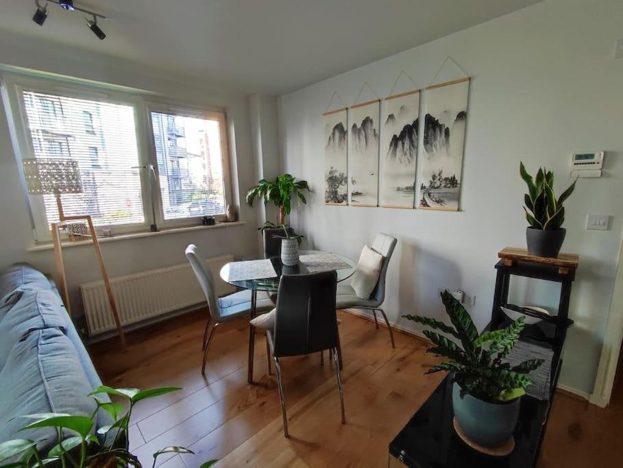 Flat With Balcony. Parking Included. *