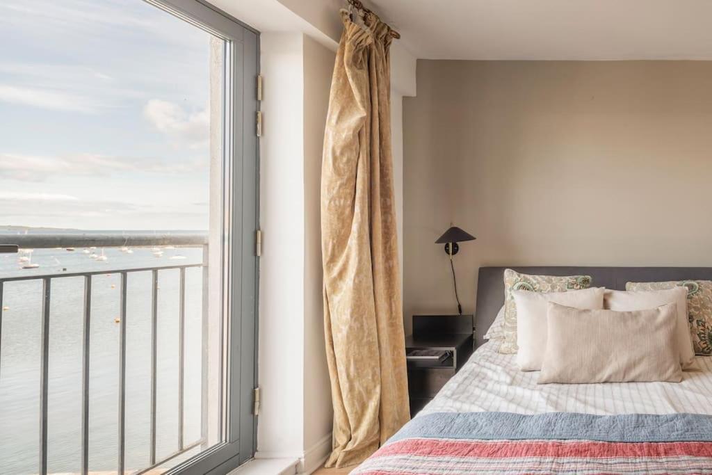 Calming Sea View Apartment