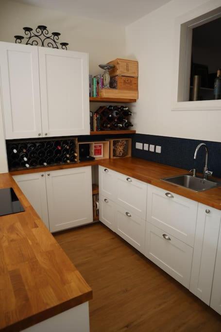 Apartment Stylish Victorian For Two In Edinburgh