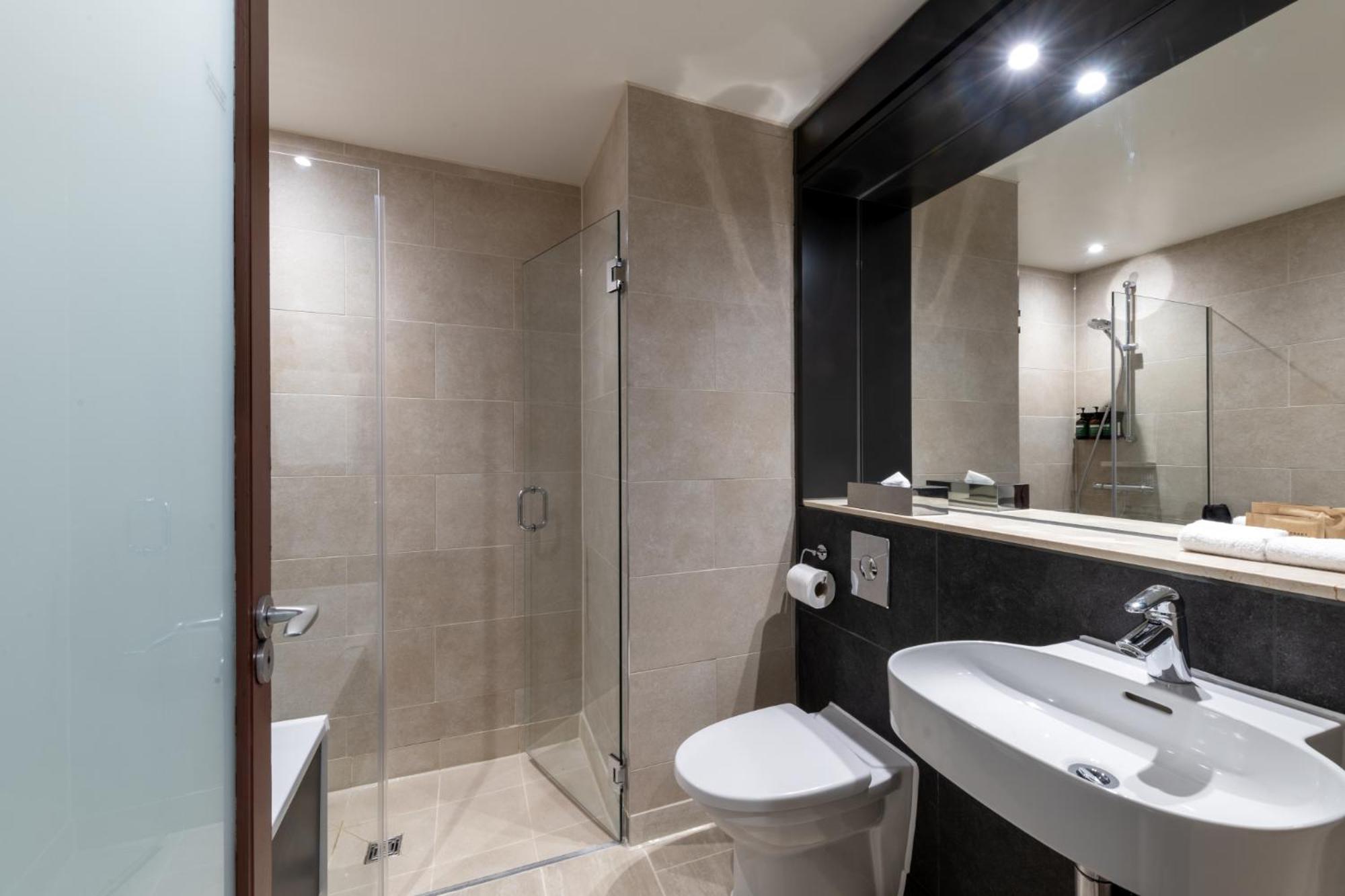 Hotel Apex Of 4*