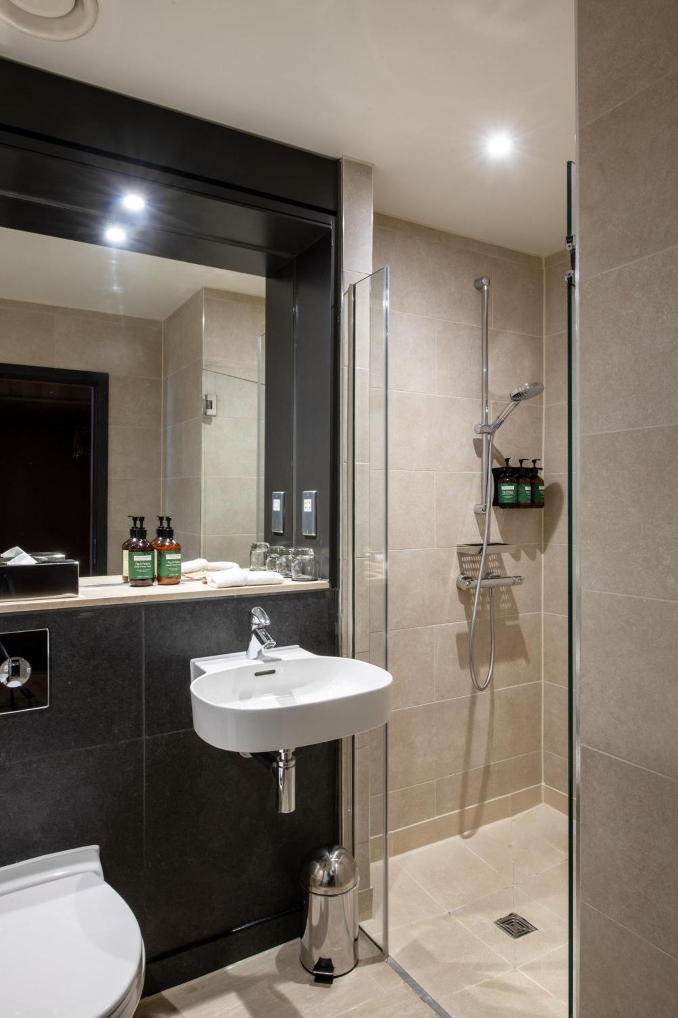 Apex Of 4* Edinburgh