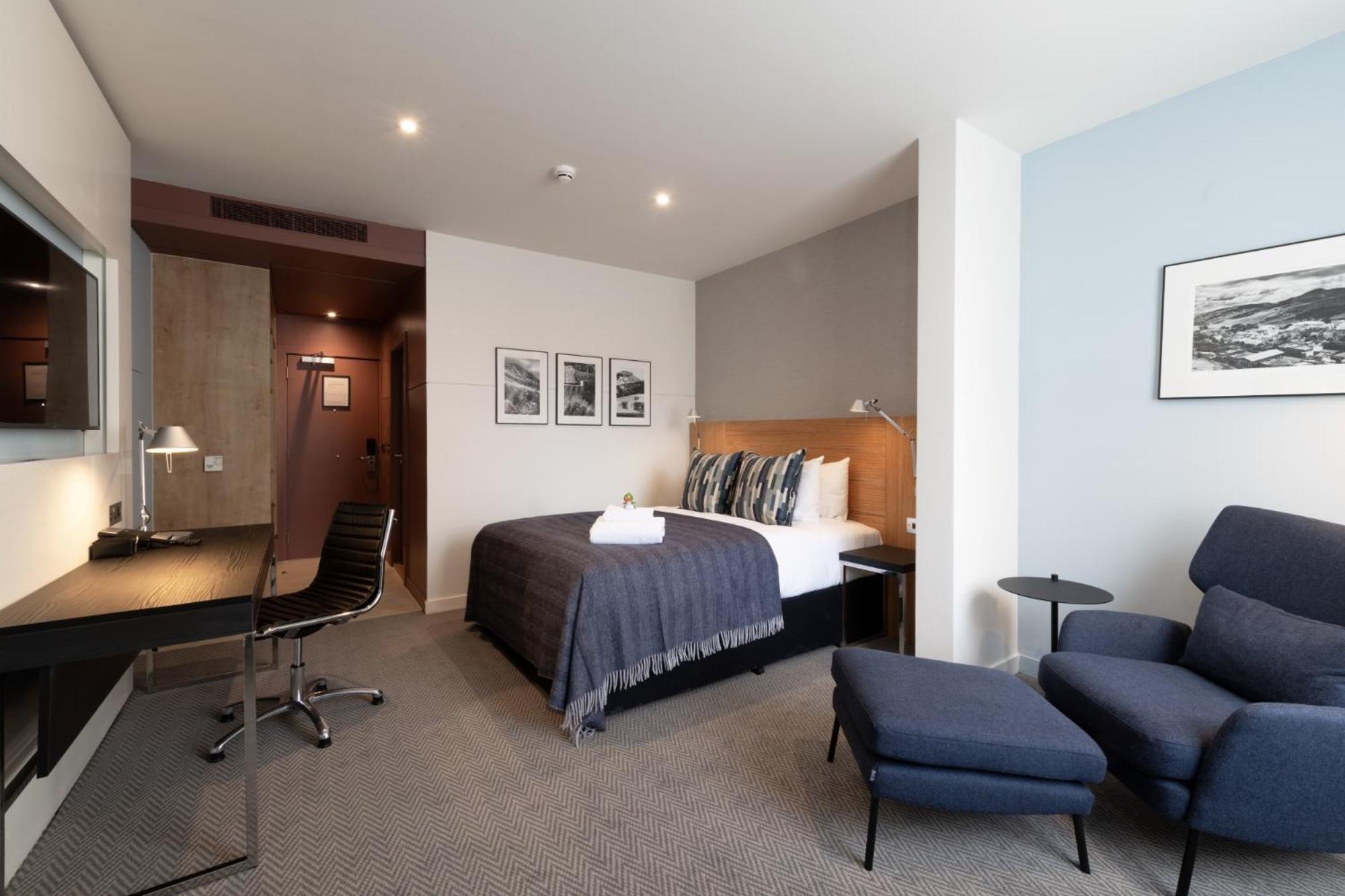 Apex Of 4* Edinburgh