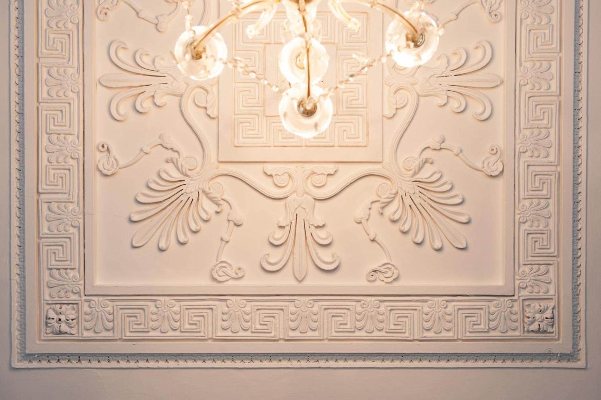 Hotel No11 Boutique & Brasserie
