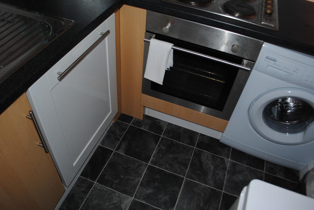 Capital -50 Broughton Road * Edinburgh