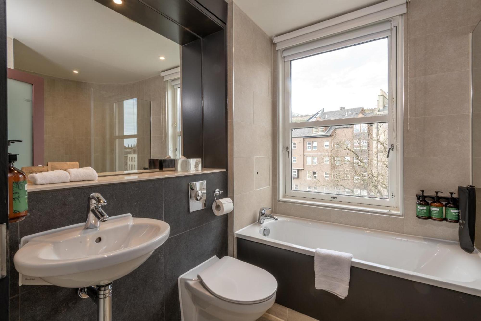 Apex Of Hotel 4*