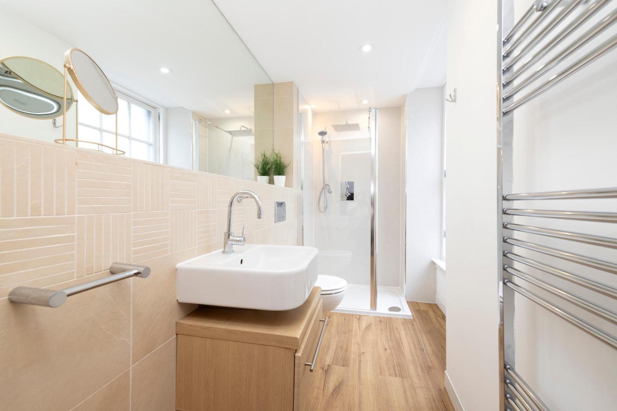 Apartment Joivy Chic 2-br Flats Near Castle EDI