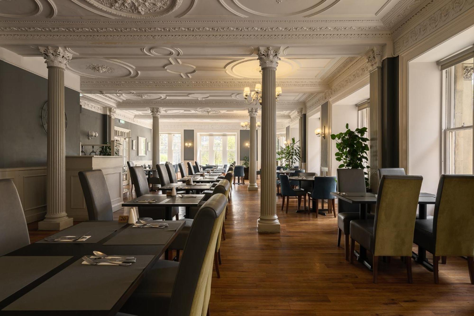 Old Waverley 3* Edinburgh