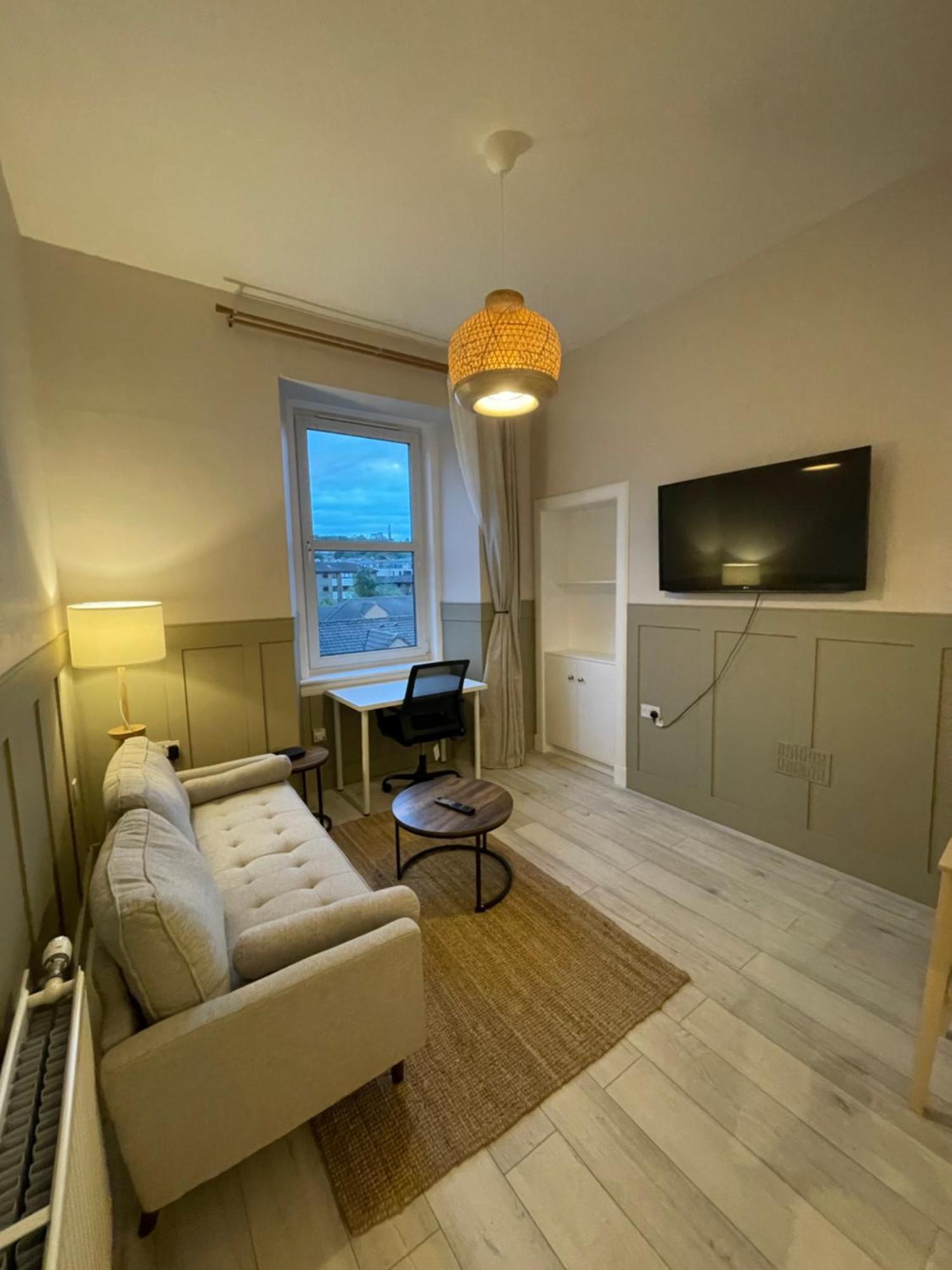 - Close To Everything! Apartment Edinburgh